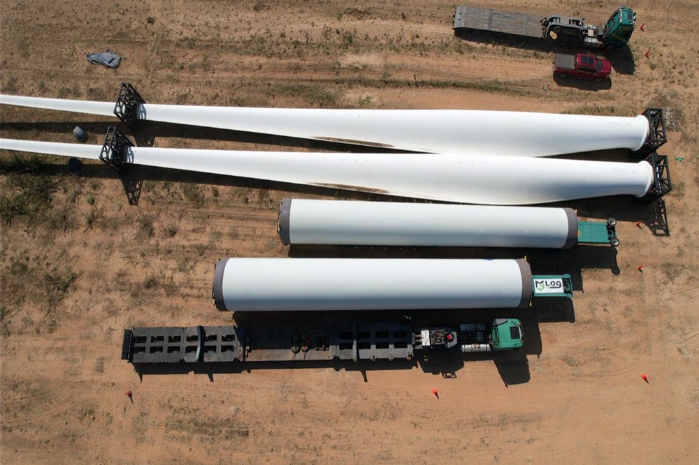 Componentes de aerogenerador en transporte