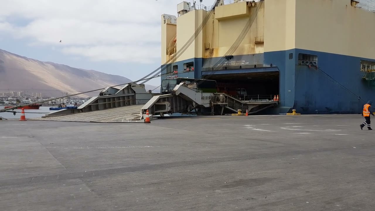 Operación portuaria RoRo MGLOG — ver video